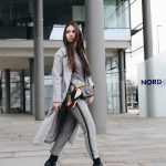 Grey is such a happy color on http://vogueetvoyage.com #ootd #grey